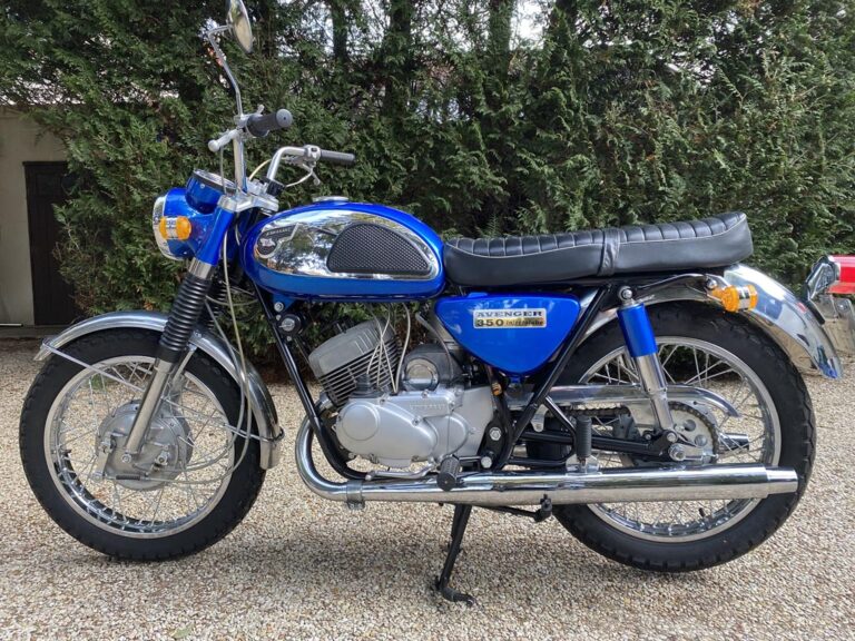 Kawasaki 350 cc A7 Avenger 1968 à vendre Classic Motorbikes